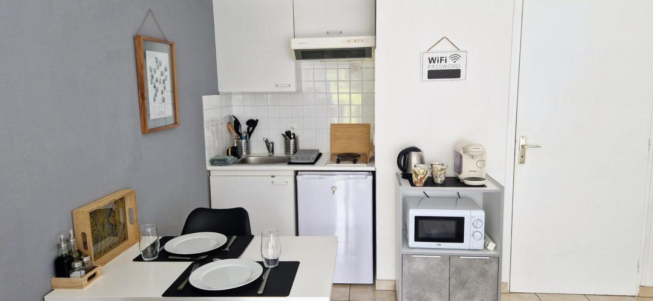 A Mi-Chemin Apartment Vannes Bagian luar foto
